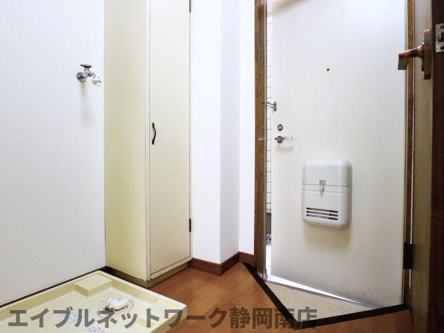玄関　明るい玄関です