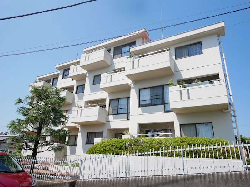 建物外観　鉄筋コンクリート造マンション