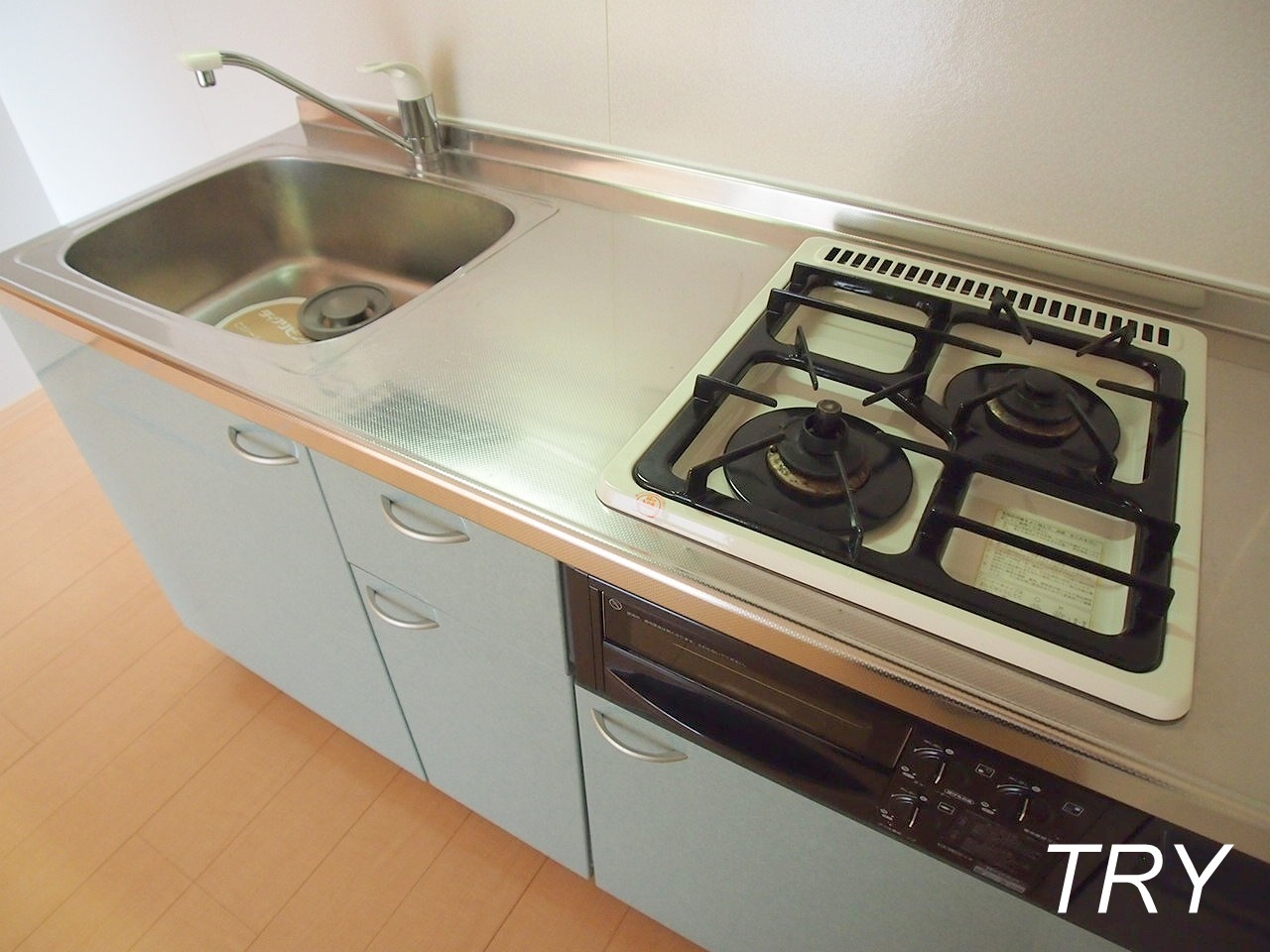 キッチン　2口コンロのシステムキッチン！