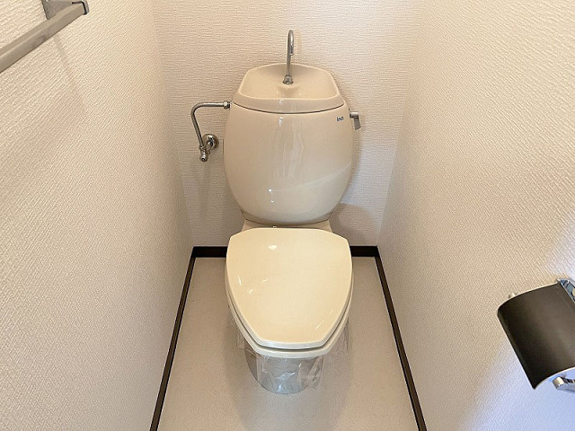 【コーポ上野丘のトイレ】