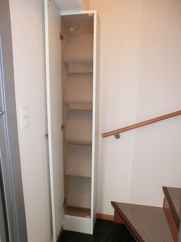 玄関　シューズＢＯＸあり