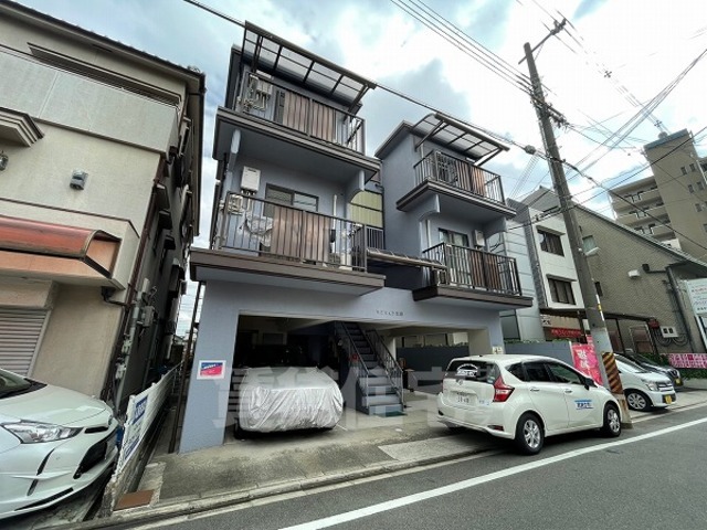 マンション立山の建物外観