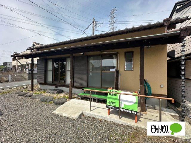 静岡県富士市今泉（一戸建）の賃貸物件の外観