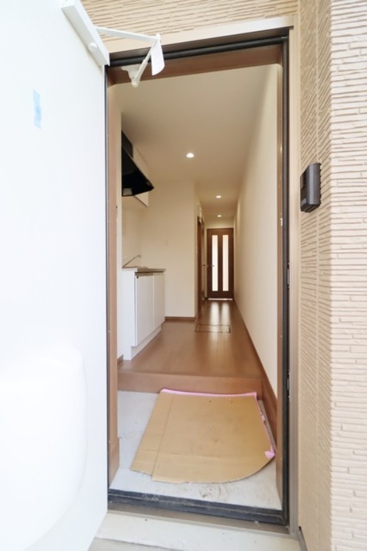 玄関　図面と現状に相違がある場合には現状を優先