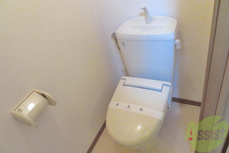 トイレ　トイレは清潔感があって使いやすそうですね。