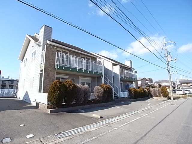 たつの市龍野町堂本のアパートの建物外観