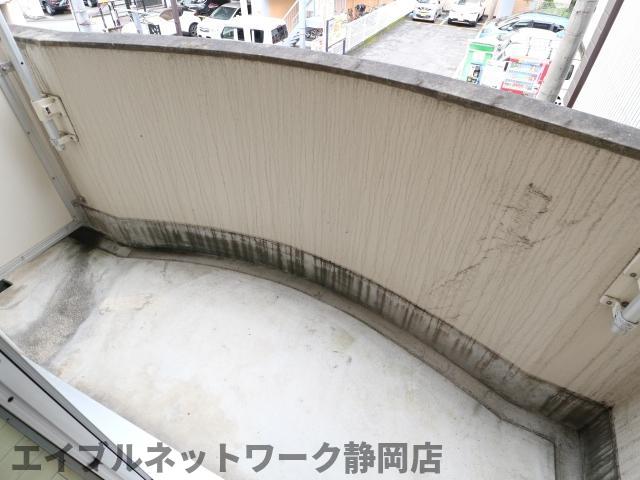 【静岡市葵区伝馬町のマンションのバルコニー】