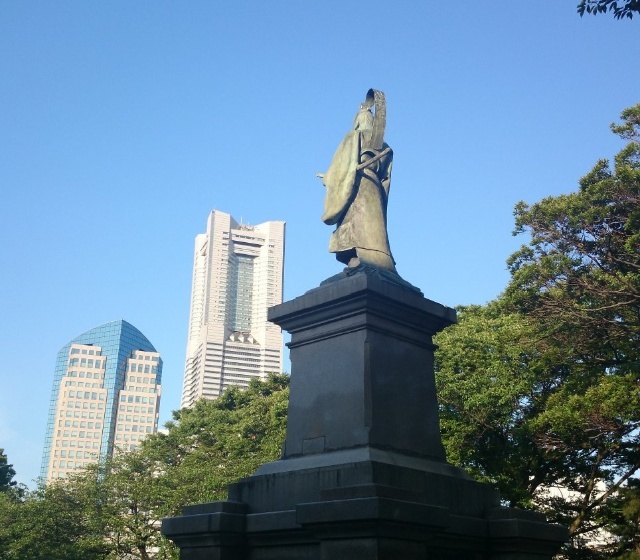 【ＺＯＯＭ横浜桜木町の公園】