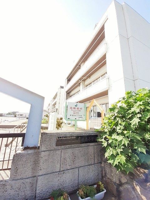 【グラン　ジェルメの小学校】