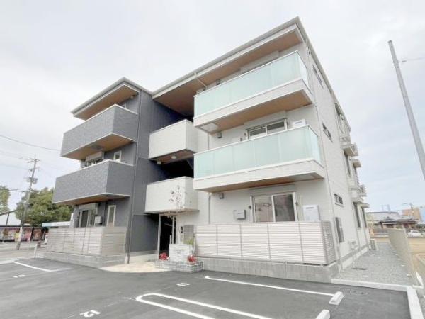 【D-Resena浮城の建物外観】