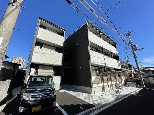 【パーチェ伊加賀本町の建物外観】