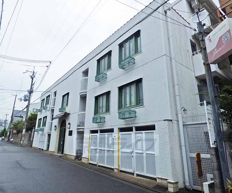 京都市北区紫竹上緑町のマンションの建物外観