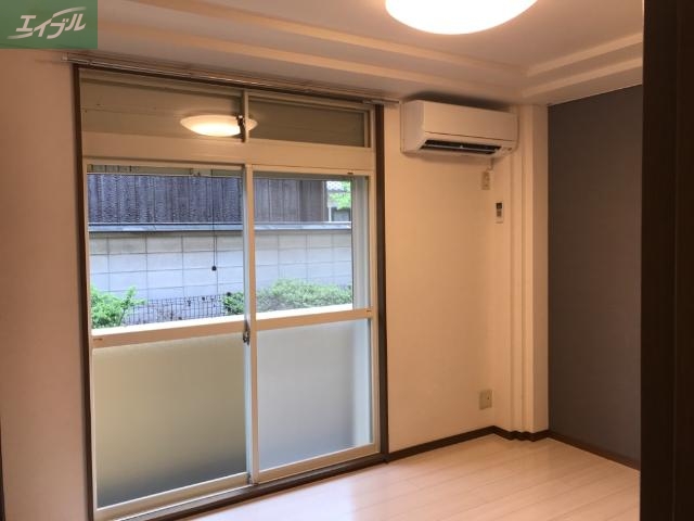 居室・リビング　洋室