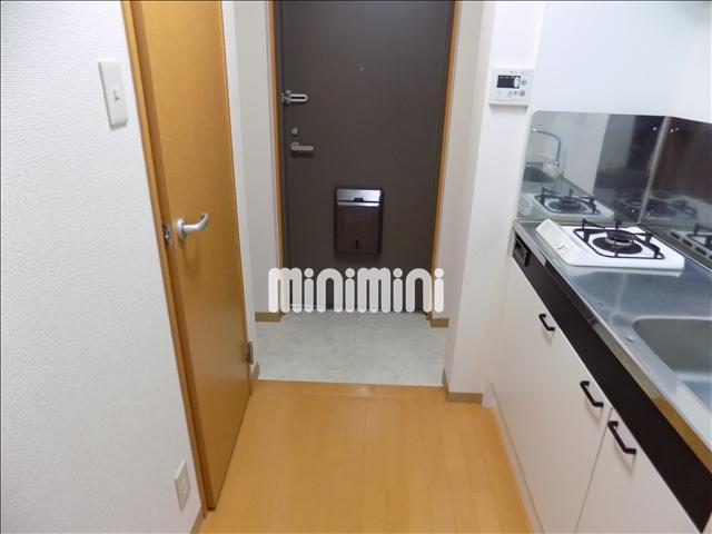 玄関　同タイプの部屋の写真です