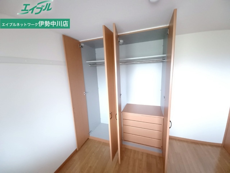 収納　同物件別室反転写真