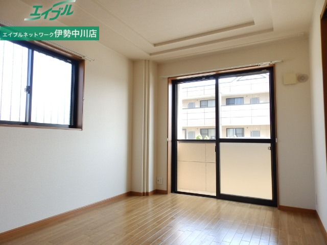 その他部屋・スペース　同物件別室反転写真