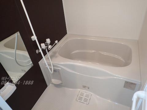 バス・シャワールーム　浴室乾燥機付き（イメージ）