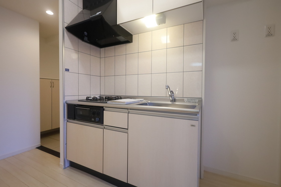 キッチン　※別部屋の写真です