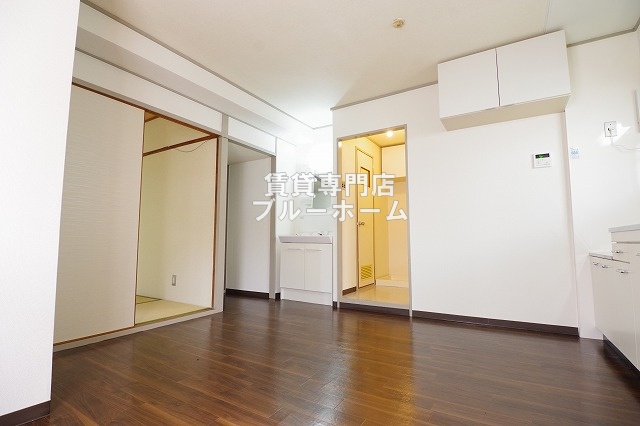 居室・リビング　8帖のダイニングスペース！