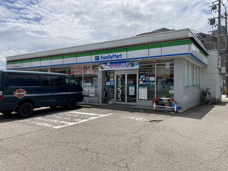 コンビニ　ファミリーマート石川屋金沢笠舞店（コンビニ）まで783m