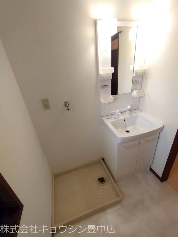 洗面設備　同物件別部屋参考写真