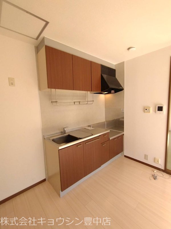 キッチン　同物件別部屋参考写真
