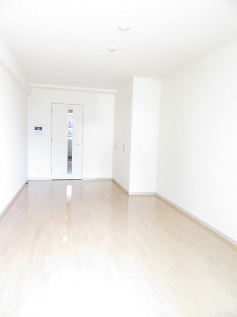 居室・リビング　★フローリングのお部屋です★