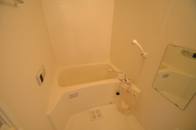 バス・シャワールーム　追い焚き機能付き