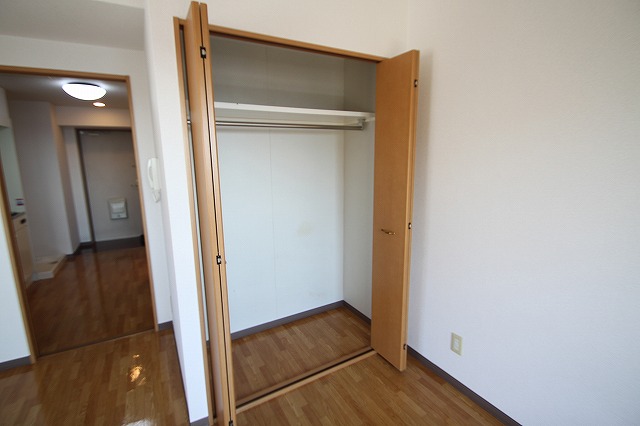 収納　クローゼット