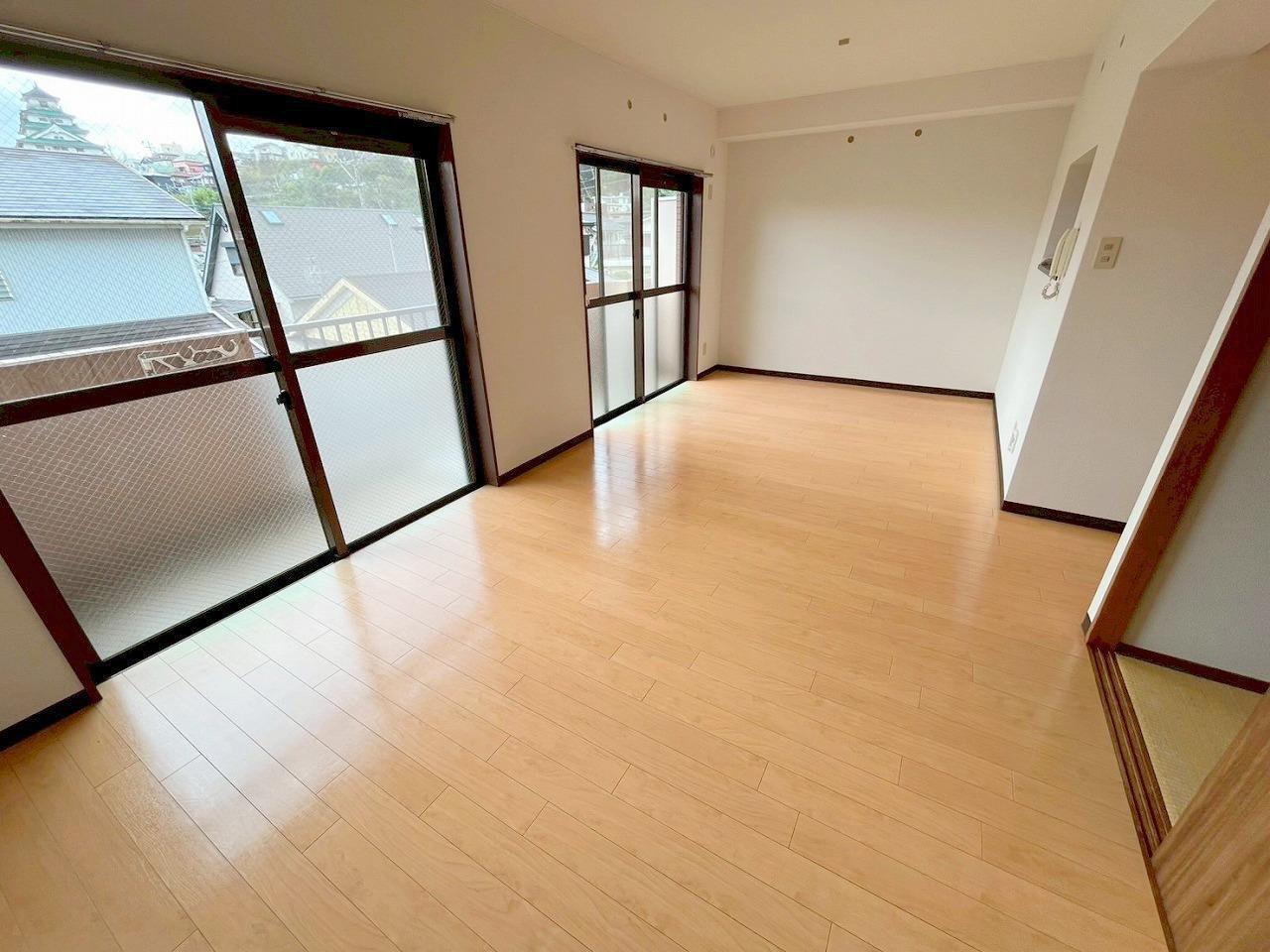 居室・リビング　13帖の広いリビングスペース