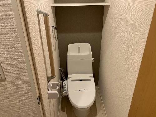 トイレ　同タイプの物件写真です。