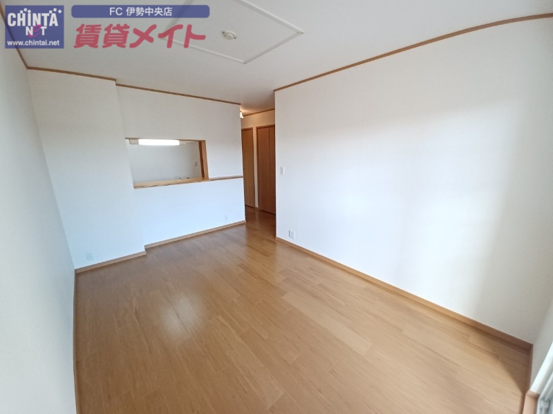 居室・リビング　同型反転タイプのお写真です