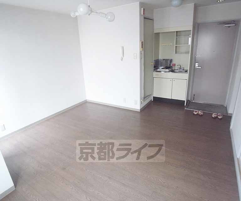 居室・リビング　広々としたお部屋です！