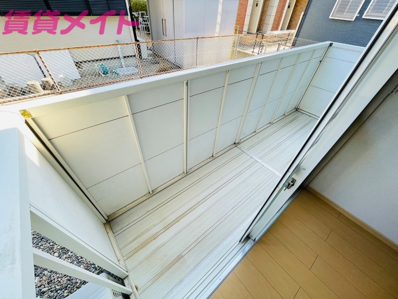 バルコニー　同物件別室写真