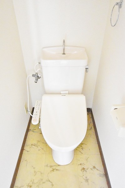 トイレ　★温水洗浄便座付トイレ★