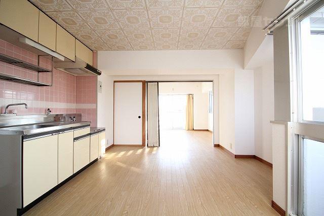 居室・リビング　広々リビング