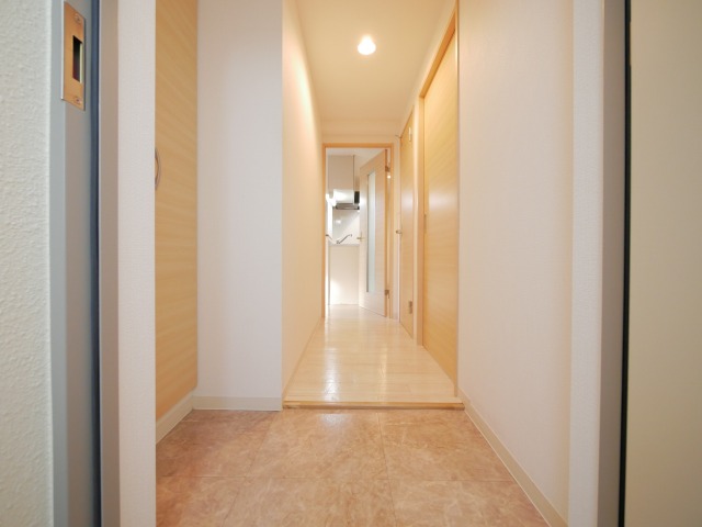 玄関　スッキリとした広々玄関です♪