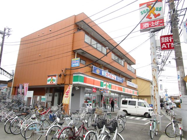 コンビニ　サンクス（コンビニ）まで620m