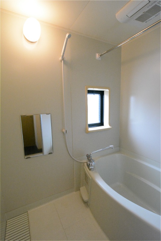 バス・シャワールーム　浴室乾燥機・サーモスタット混合水栓