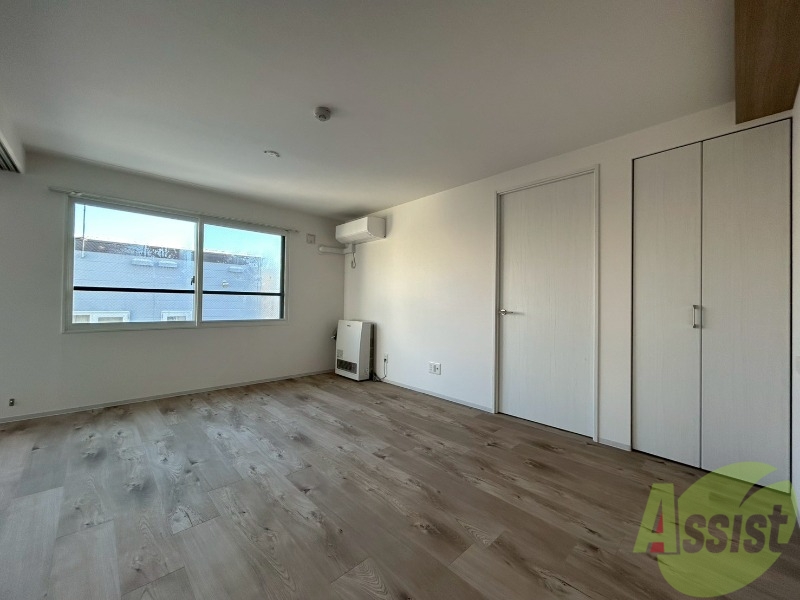 居室・リビング　広くてキレイなお部屋が広がっていて、充実した生活が送れそう。