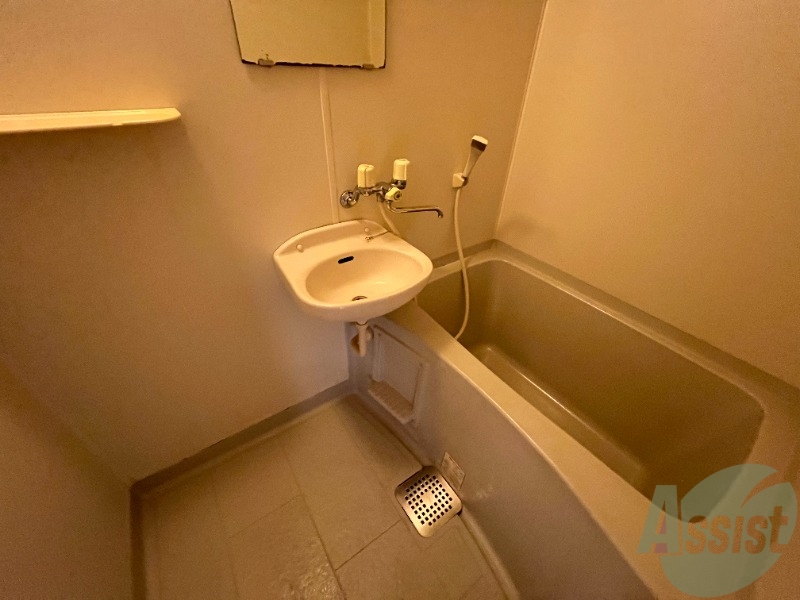 バス・シャワールーム　疲れた時はゆっくり湯船につかってみてはいかがでしょうか