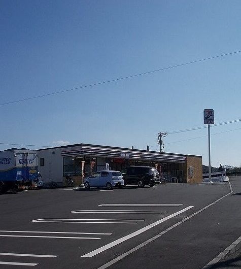 コンビニ　セブンイレブン村原４丁目店（コンビニ）まで1300m