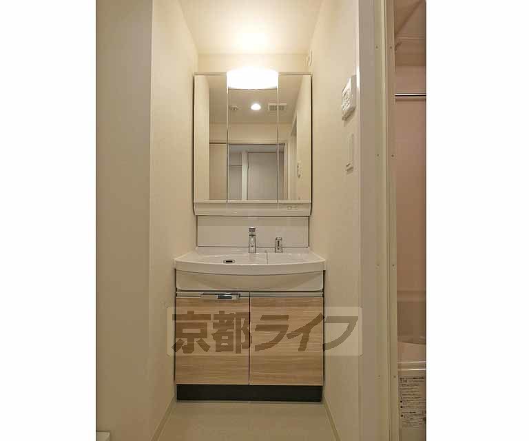 洗面設備　独立洗面台