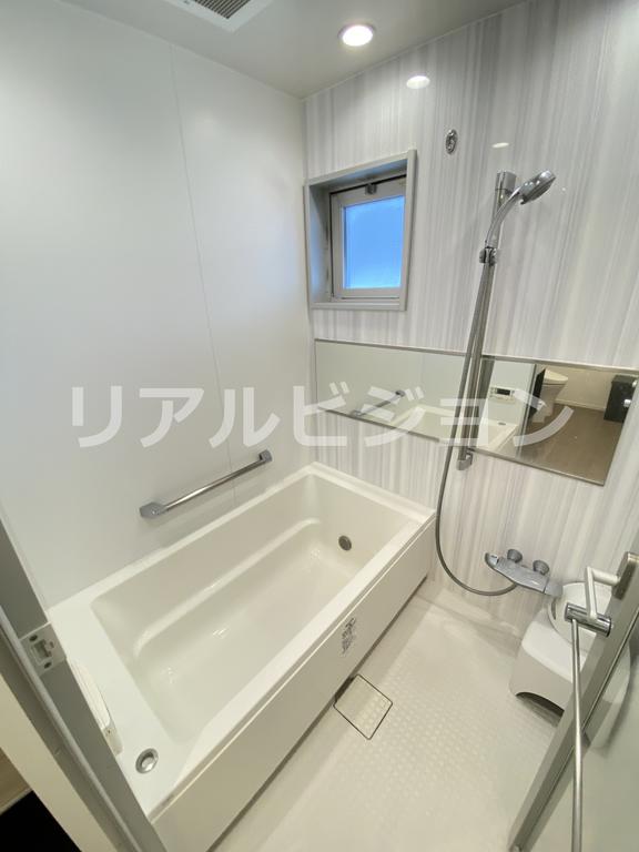 バス・シャワールーム　色味が異なる場合がございます。