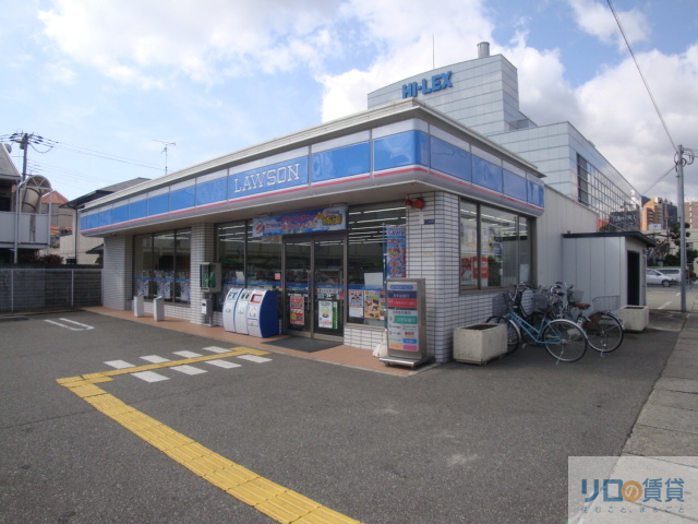 コンビニ　ローソン川西能勢口駅前店（コンビニ）まで683m