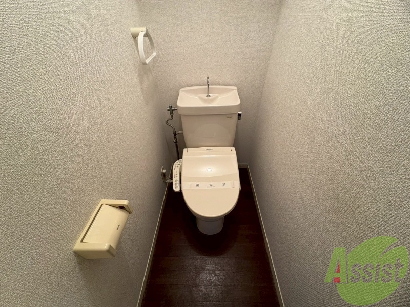 トイレ　ウォシュレット機能付きトイレは嬉しいですね。