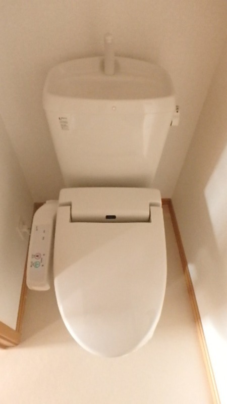 トイレ　図面と現状に相違がある場合には現状を優先