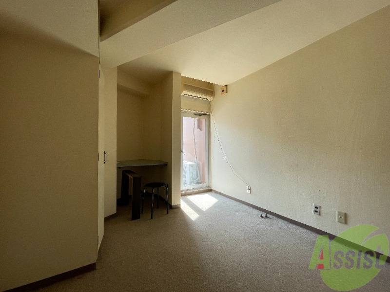 その他部屋・スペース　寝室と利用しても広さ的にも問題無さそうですね。