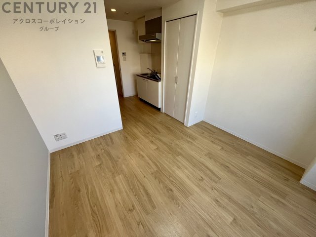 居室・リビング　エアコン付きで快適に過ごせます♪