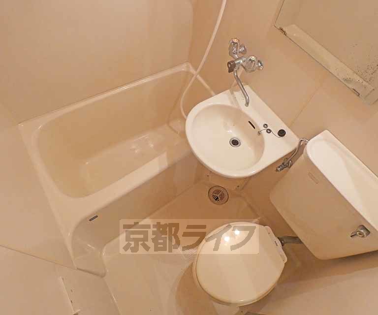 バス・シャワールーム　浴室です。